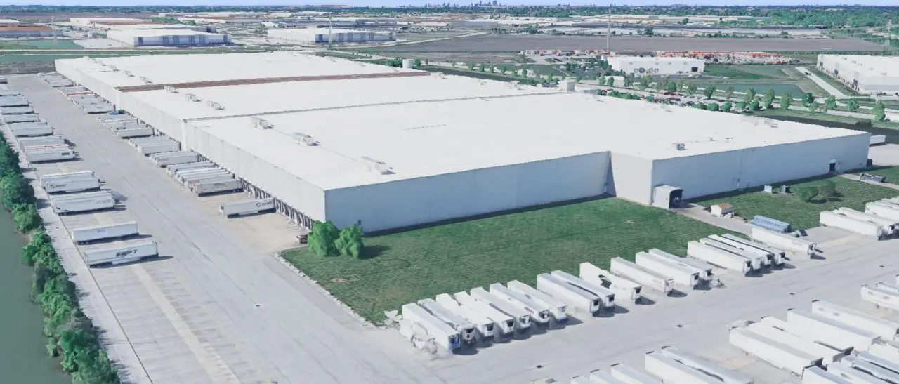 Large new warehouse in Illinois